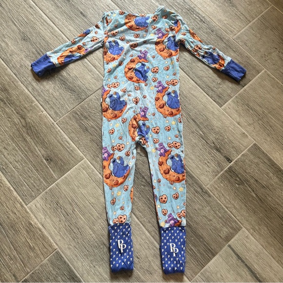 Posh Peanut Cloudco Bamboo One piece Care Bear and Cookie Monster 12-18 Mo - Picture 6 of 8